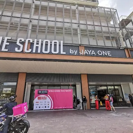 Entire Unit Pj Pacifictower Pool Parking Opp Jayaone Apartment Petaling Jaya Exterior photo